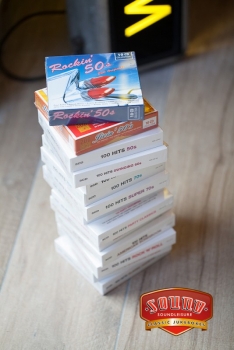 Set 80 Compact Discs mit Title Karten fertig bestückt
