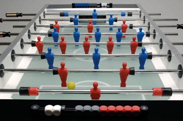Fussballtisch Garlando Master Champion, Glasspielfeld, Turnierstangen